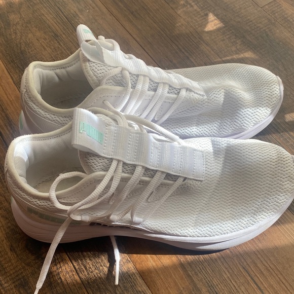 Puma White Sneakers with Mint Accents - Picture 1 of 10